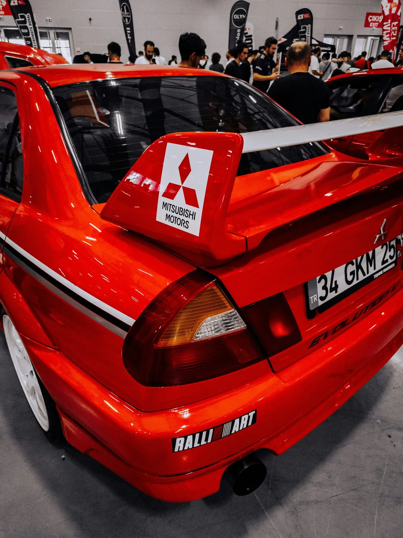Mitsubishi Lancer Evo y Subaru Impreza WRX frente a frente